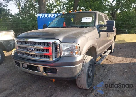 2005 Ford F-250 Lariat/Xl/Xlt z USA, uszkodzony, nr VIN 1FTSW21PX5EC94046